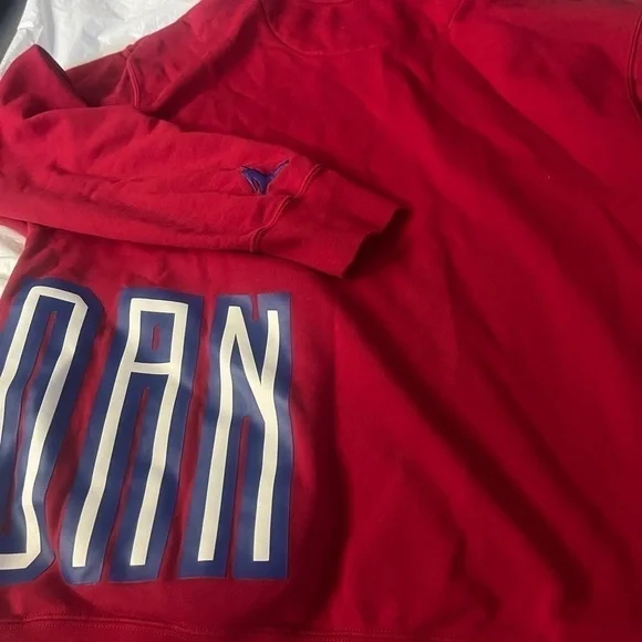 Jordan men red large hoodie long sleeve - Picture 2 of 3